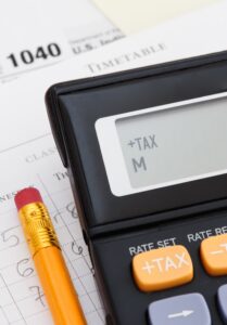 Filling individual income tax return form
